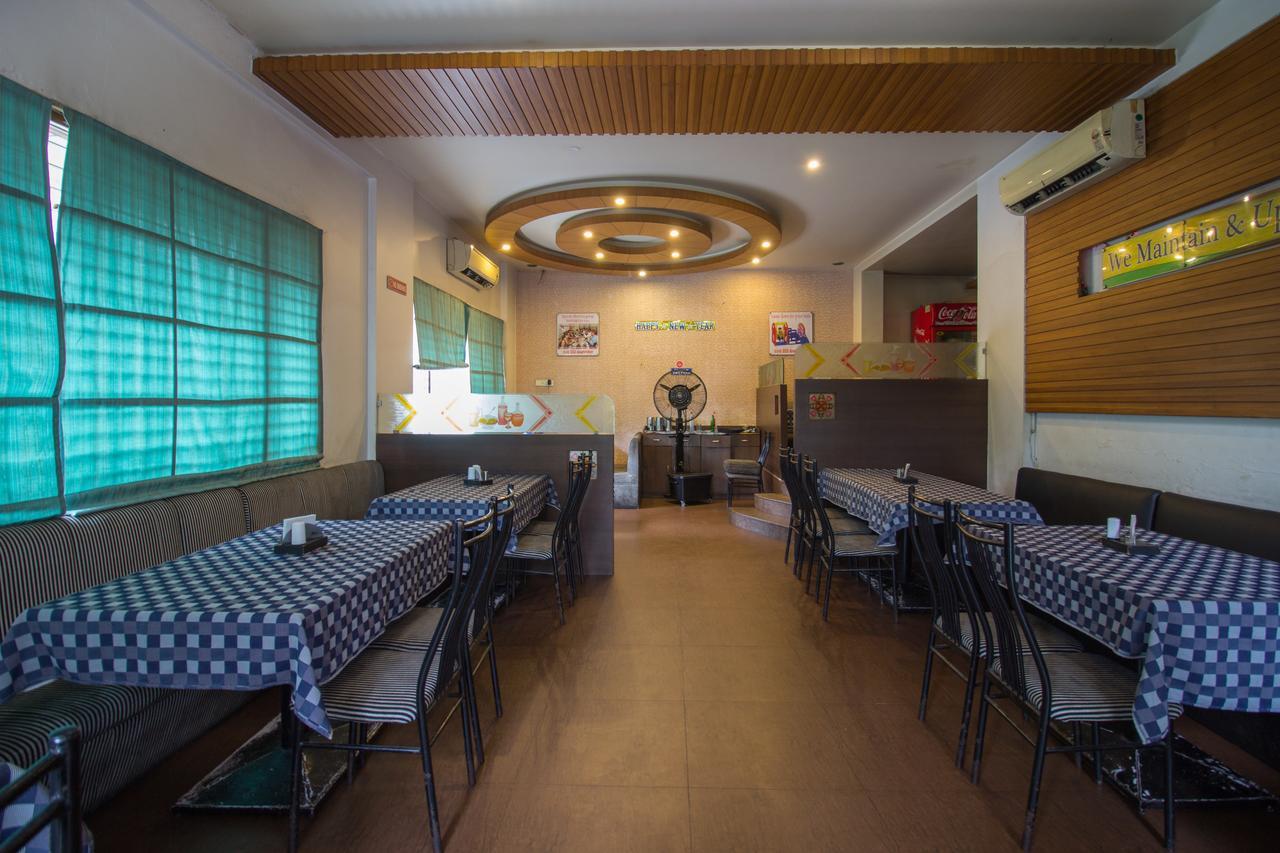 Oyo 24197 Saptaruchi Hotel Pimpri-Chinchwad Exterior foto