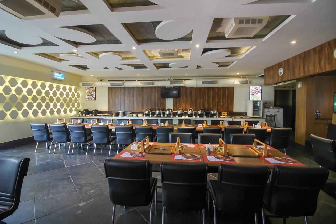 Oyo 24197 Saptaruchi Hotel Pimpri-Chinchwad Exterior foto