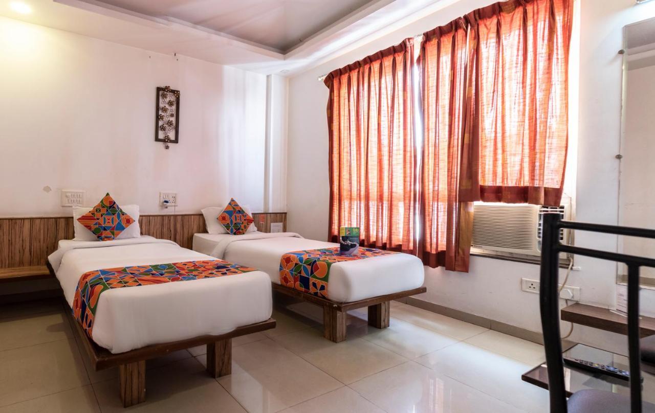 Oyo 24197 Saptaruchi Hotel Pimpri-Chinchwad Exterior foto