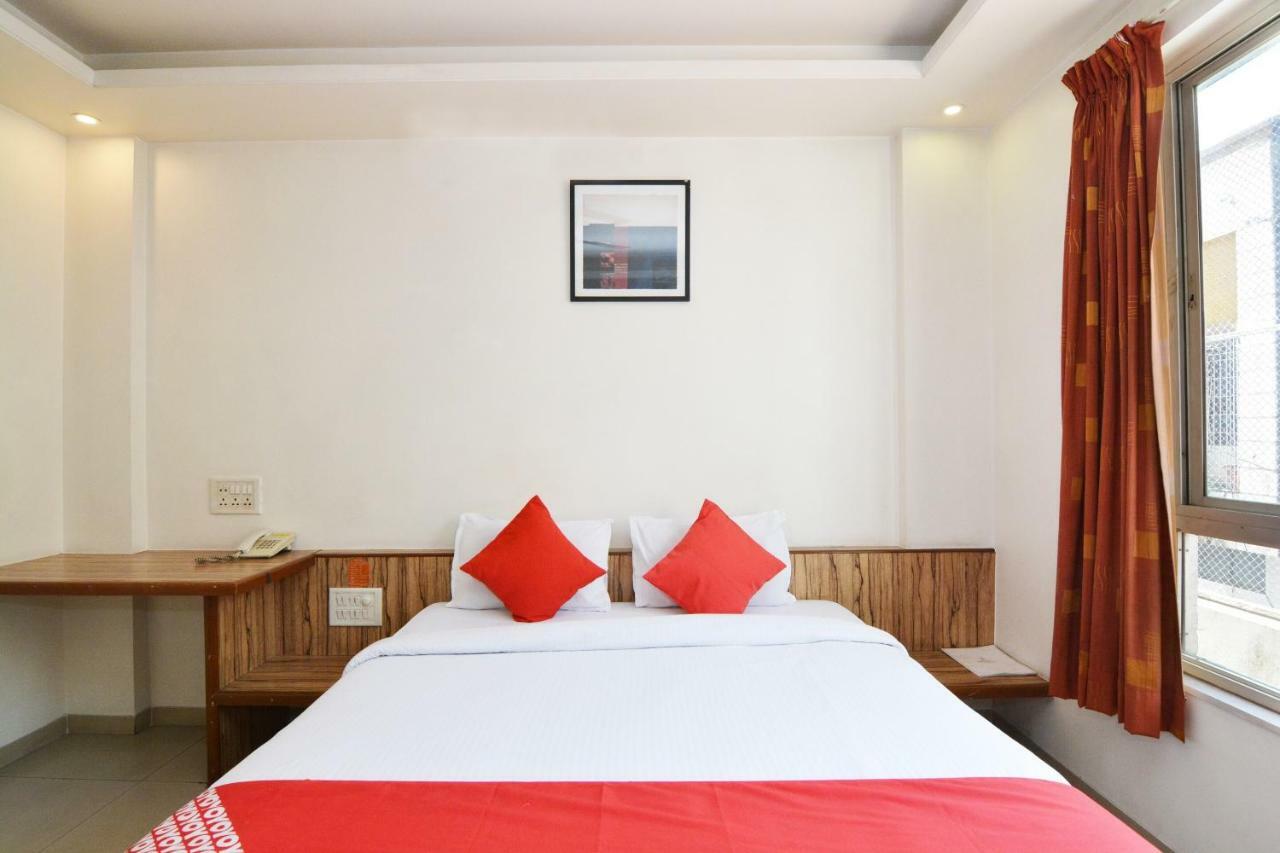 Oyo 24197 Saptaruchi Hotel Pimpri-Chinchwad Exterior foto