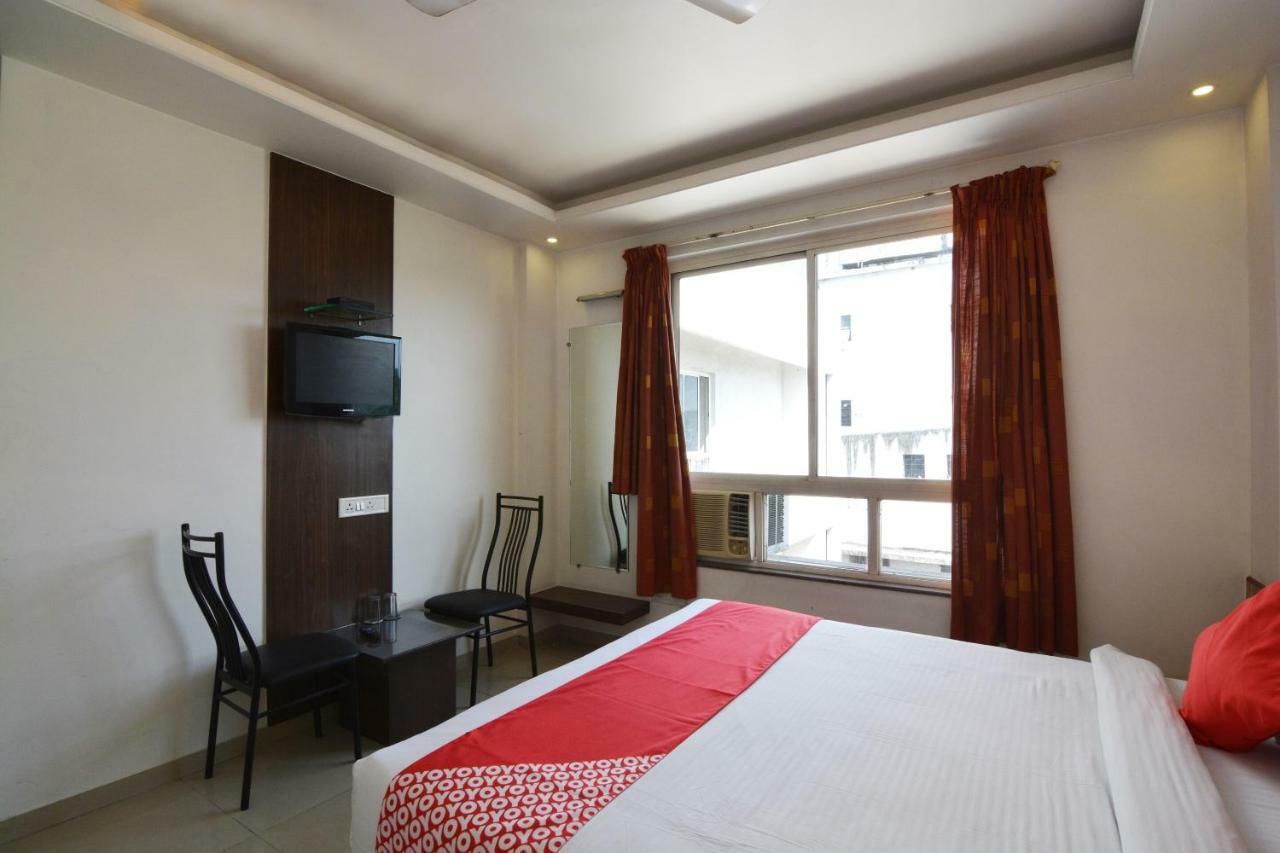 Oyo 24197 Saptaruchi Hotel Pimpri-Chinchwad Exterior foto